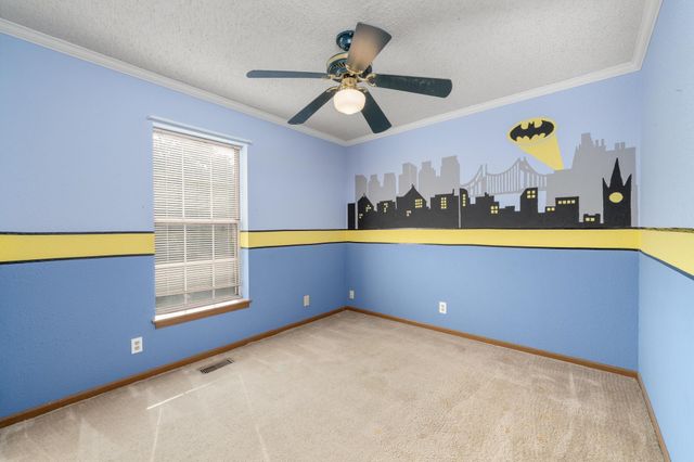 1313 N H St, Wellington, KS 67152