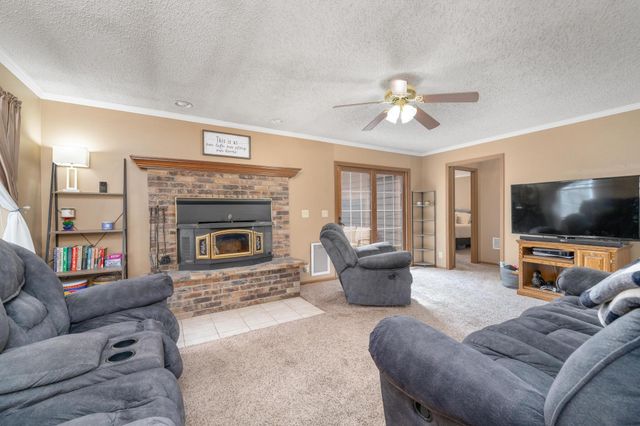 1313 N H St, Wellington, KS 67152