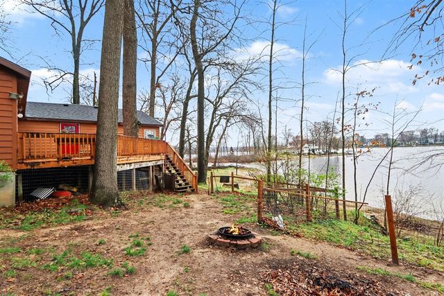 12015 Oakridge Road, Plainwell, MI 49080