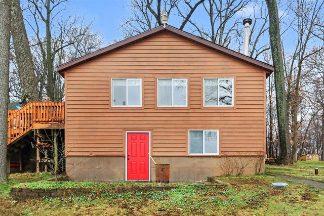 12015 Oakridge Road, Plainwell, MI 49080