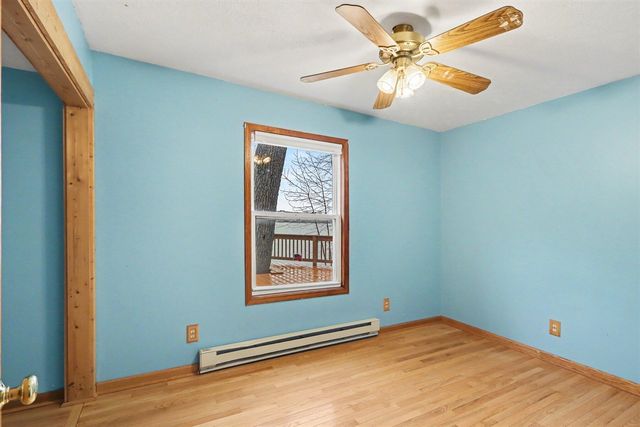 12015 Oakridge Road, Plainwell, MI 49080
