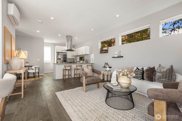 2616 S Dearborn St, Seattle, WA 98144