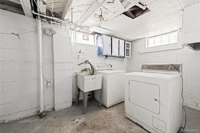 19623 Goddard Street, Detroit, MI 48234