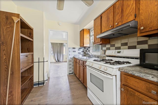 19623 Goddard Street, Detroit, MI 48234