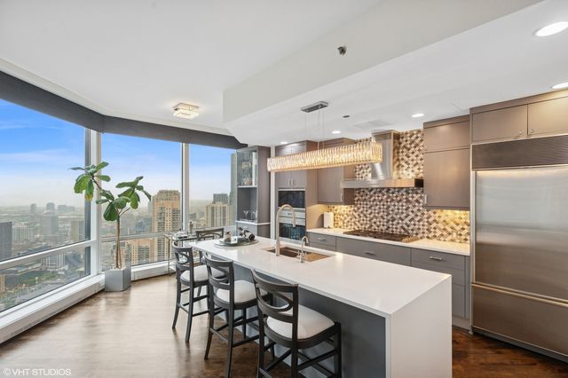 401 N WABASH Avenue 44F, Chicago, IL 60611