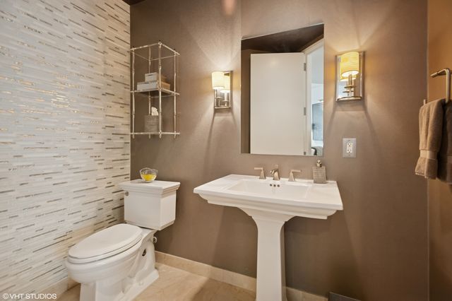 401 N WABASH Avenue 44F, Chicago, IL 60611