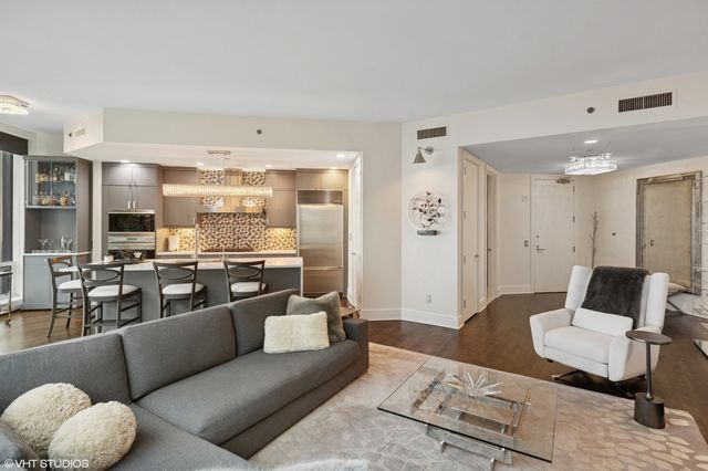 401 N WABASH Avenue 44F, Chicago, IL 60611