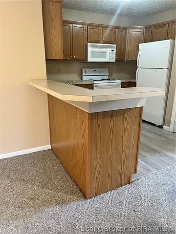 4223 Treesdale Drive, Sellersburg, IN 47172