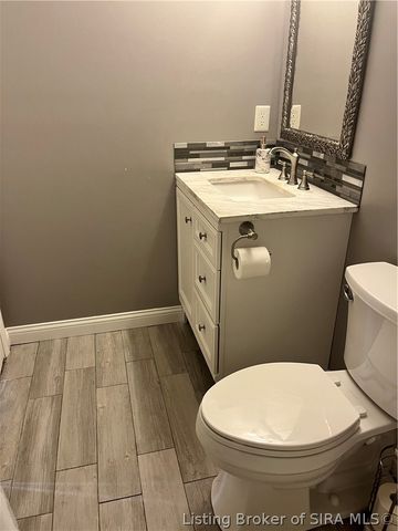 4223 Treesdale Drive, Sellersburg, IN 47172