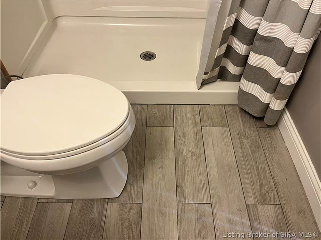 4223 Treesdale Drive, Sellersburg, IN 47172