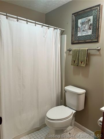 4223 Treesdale Drive, Sellersburg, IN 47172