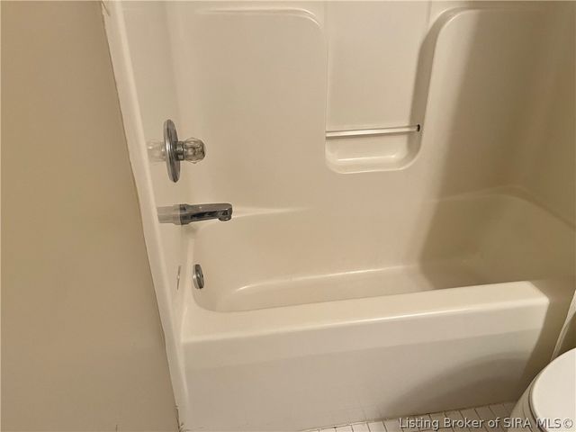 4223 Treesdale Drive, Sellersburg, IN 47172