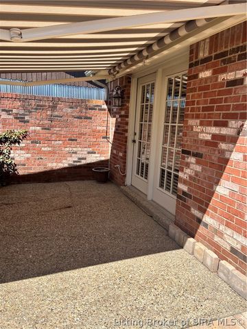 4223 Treesdale Drive, Sellersburg, IN 47172