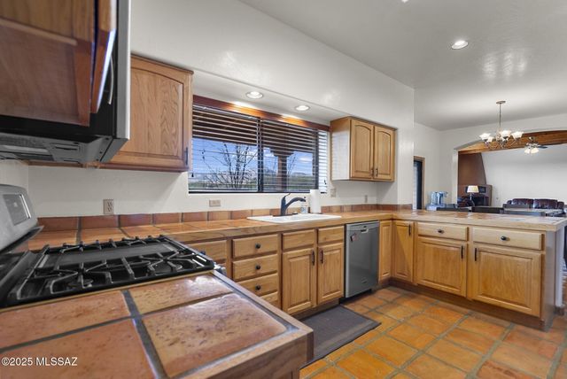 11 Piedra Drive, Tubac, AZ 85646