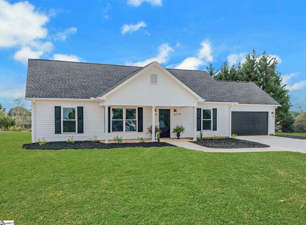 816 N Old Pendleton Road, Liberty, SC 29657