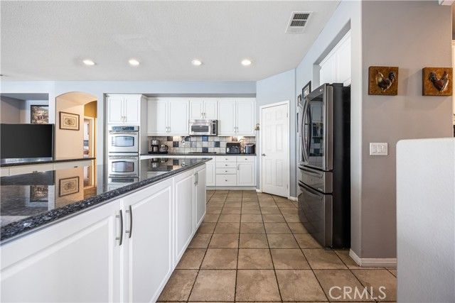 40755 Knollwood Court, Palmdale, CA 93551