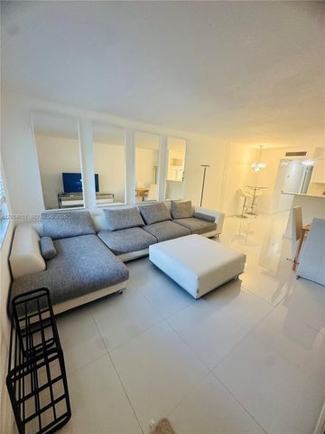 1120 102nd St 4, Bay Harbor Islands, FL 33154