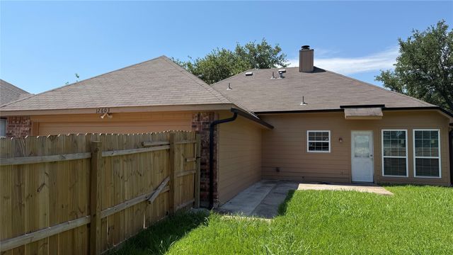 12603 Summer Hill Drive, Balch Springs, TX 75180