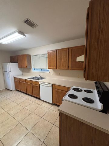 515 Luther DR A, Georgetown, TX 78628