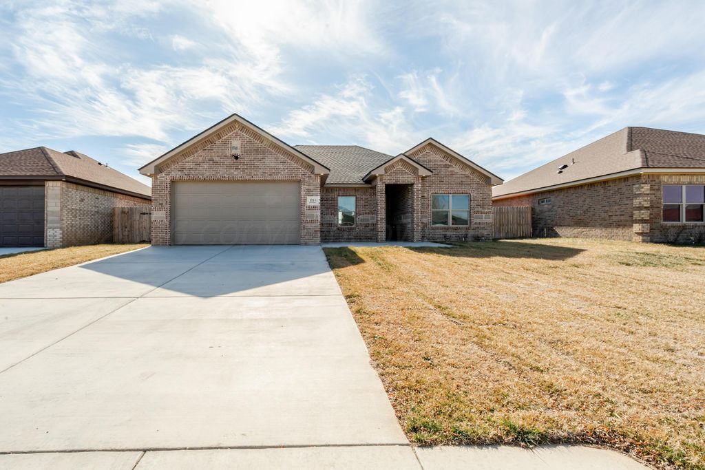 1714 Northridge Street, Dumas, TX 79029