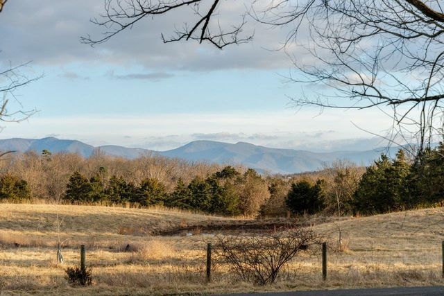 723 SEDWICK RD, Luray, VA 22835