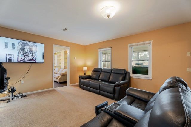 723 SEDWICK RD, Luray, VA 22835