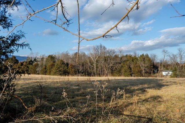 723 SEDWICK RD, Luray, VA 22835