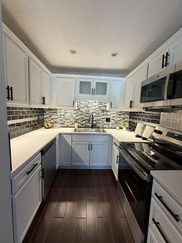 410 Livingston Avenue, Saint Paul, MN 55107