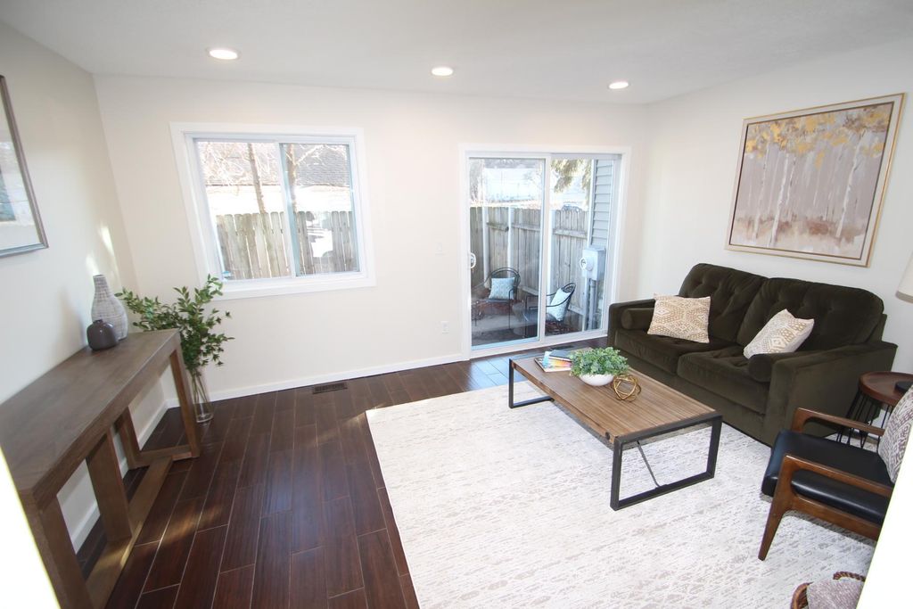 410 Livingston Avenue, Saint Paul, MN 55107