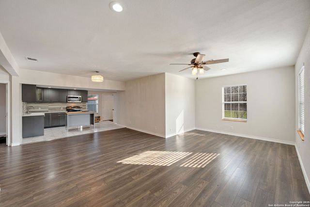 231 McMullen, San Antonio, TX 78210