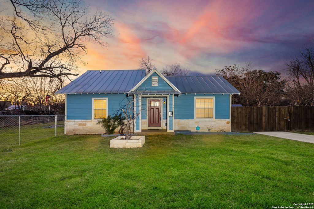 231 McMullen, San Antonio, TX 78210