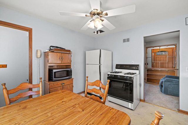 1911 Polaris AVENUE, Racine, WI 53404