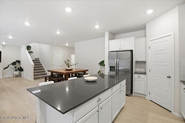 815 E Burdock Loop, Hayden, ID 83835