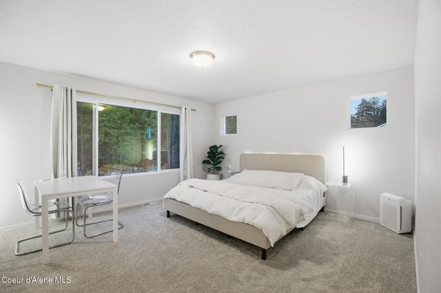 815 E Burdock Loop, Hayden, ID 83835