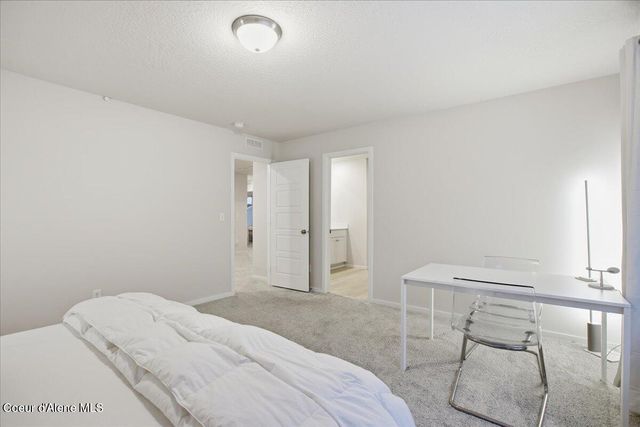 815 E Burdock Loop, Hayden, ID 83835