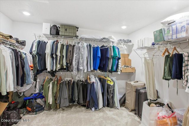 815 E Burdock Loop, Hayden, ID 83835