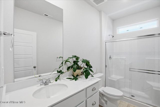 815 E Burdock Loop, Hayden, ID 83835