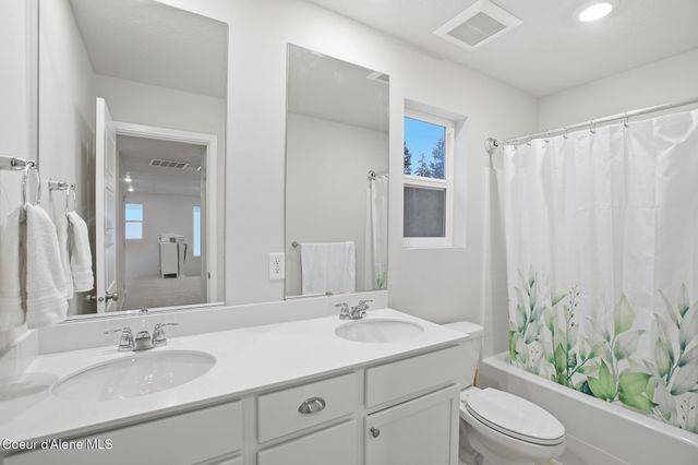 815 E Burdock Loop, Hayden, ID 83835