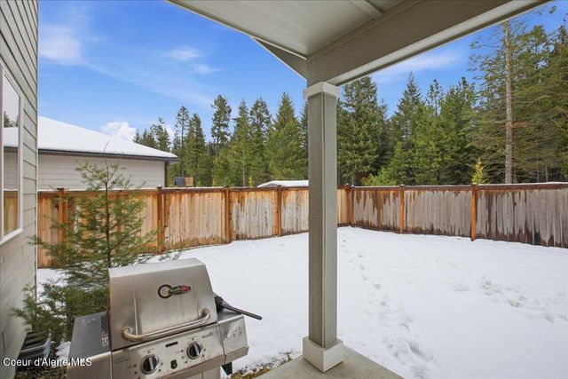 815 E Burdock Loop, Hayden, ID 83835