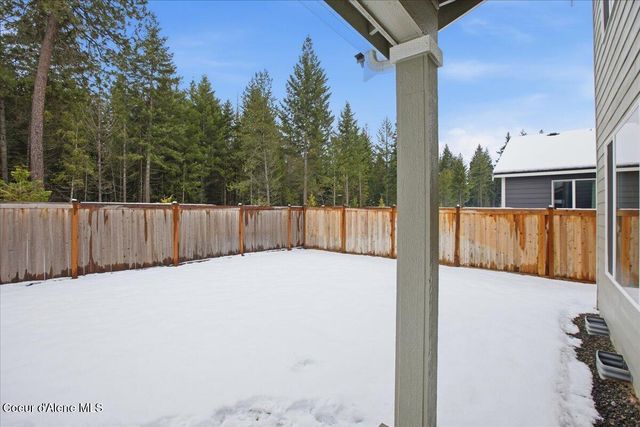 815 E Burdock Loop, Hayden, ID 83835