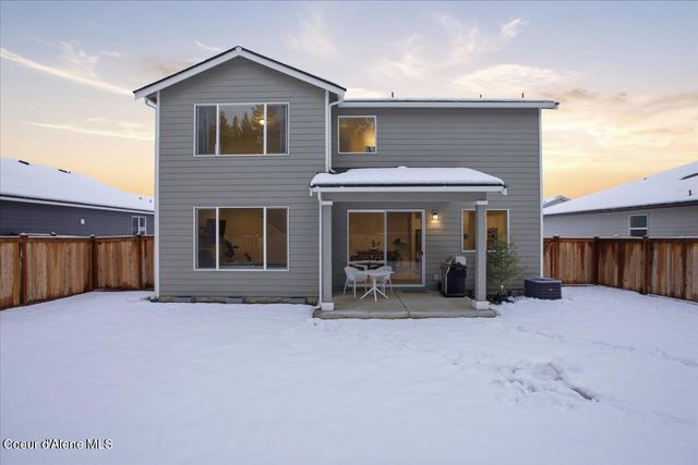 815 E Burdock Loop, Hayden, ID 83835