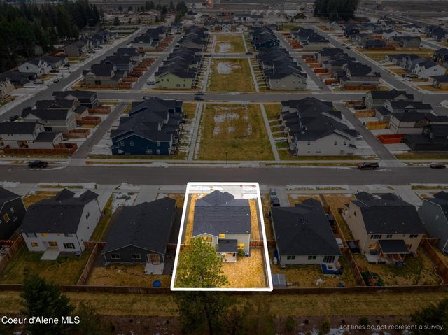 815 E Burdock Loop, Hayden, ID 83835