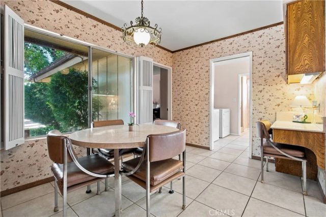 19208 Lassen, Northridge, CA 91324
