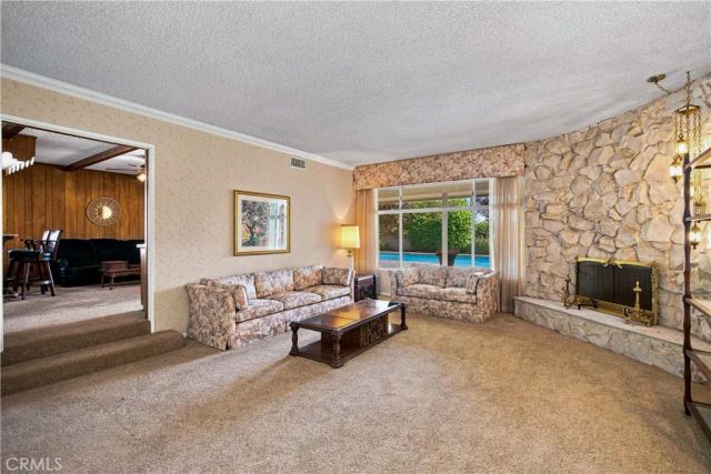 19208 Lassen, Northridge, CA 91324