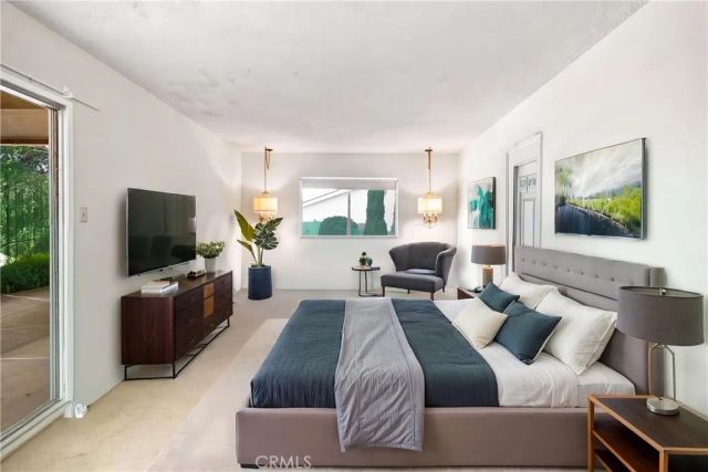 19208 Lassen, Northridge, CA 91324