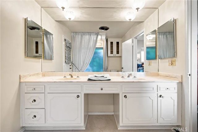 19208 Lassen, Northridge, CA 91324