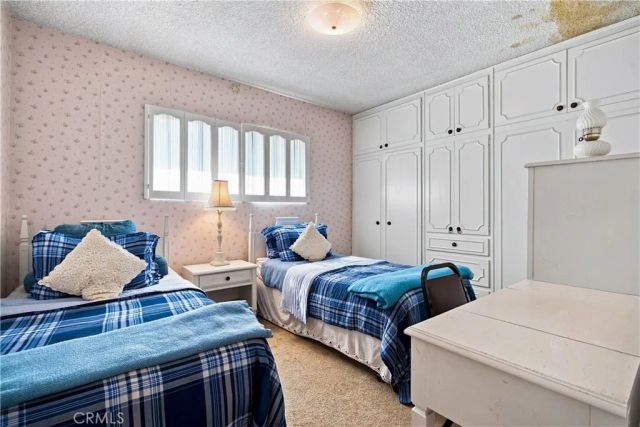 19208 Lassen, Northridge, CA 91324