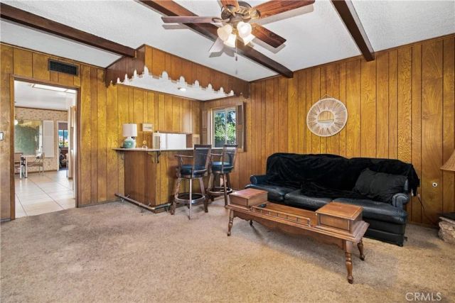 19208 Lassen, Northridge, CA 91324