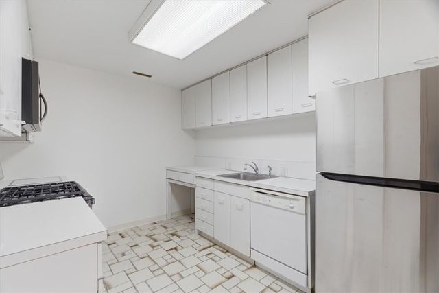 540 N Neville Street 504, Oakland, PA 15213