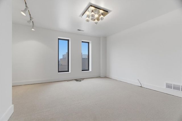 540 N Neville Street 504, Oakland, PA 15213